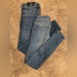 Hollister Jeans 2 pairs